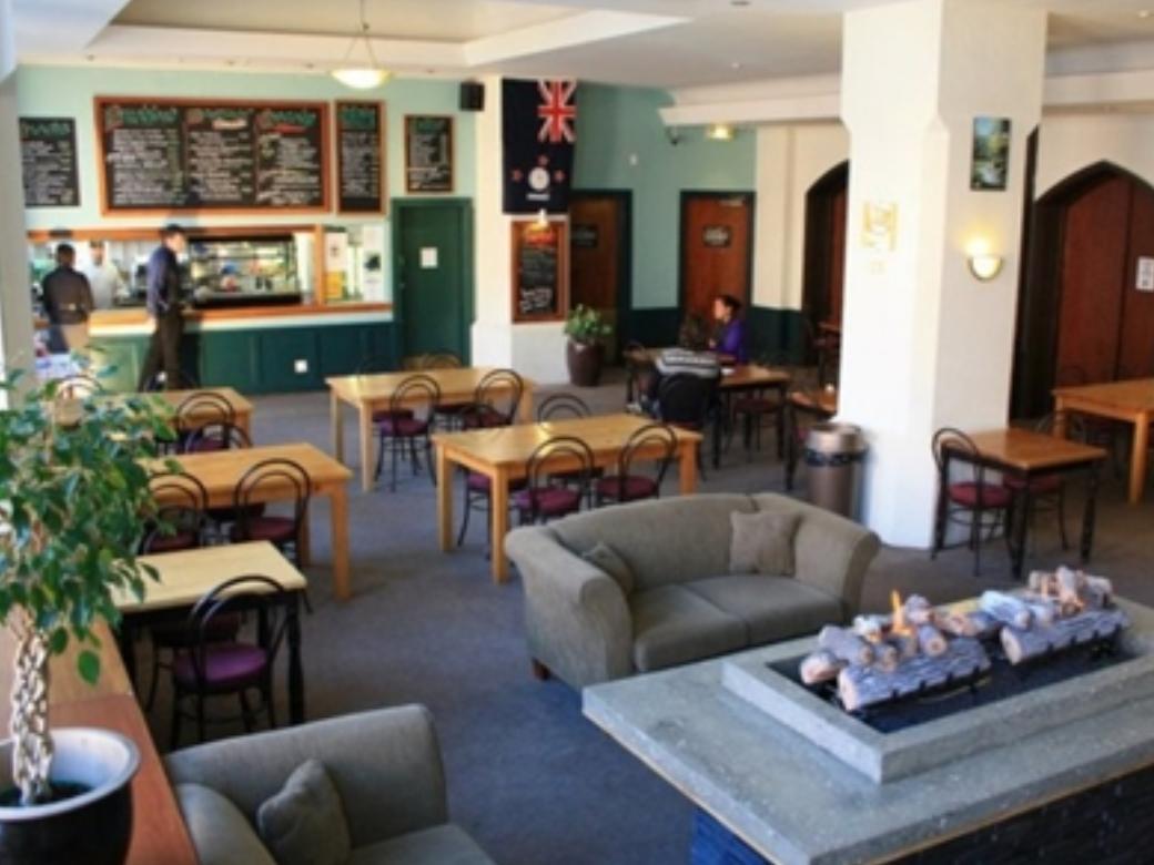 Hotel Waterloo & Backpackers Wellington Exterior photo