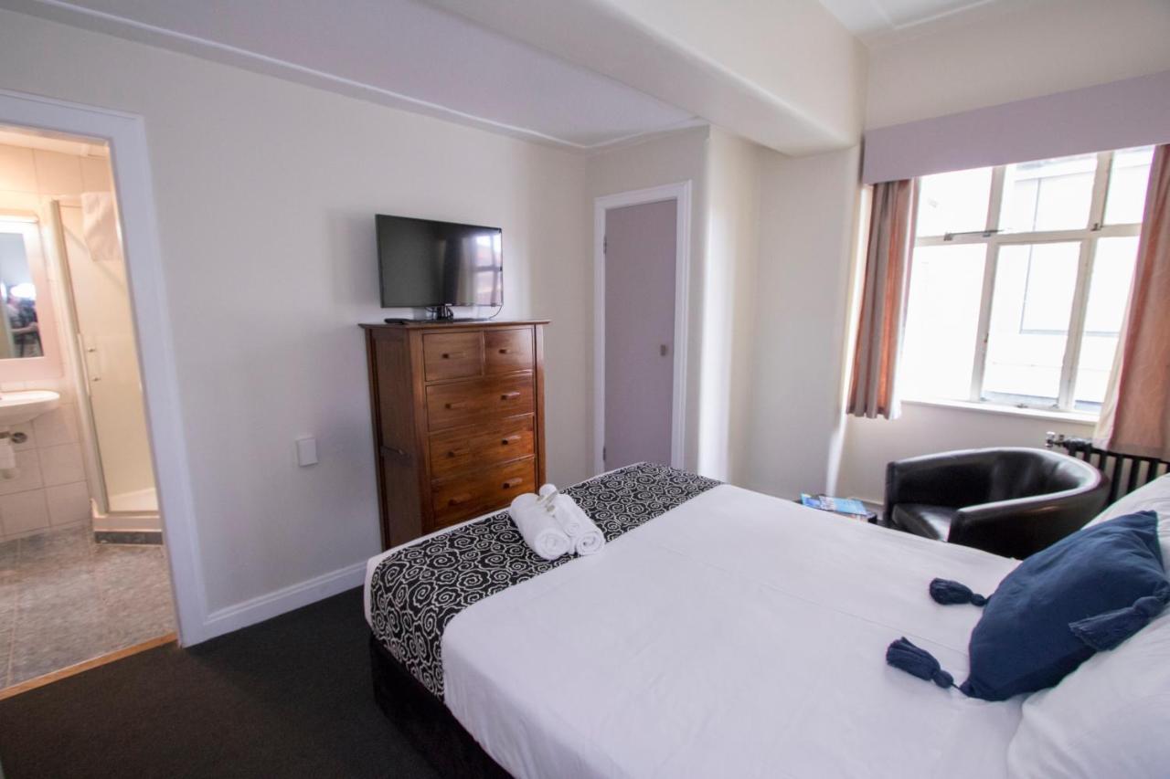 Hotel Waterloo & Backpackers Wellington Exterior photo